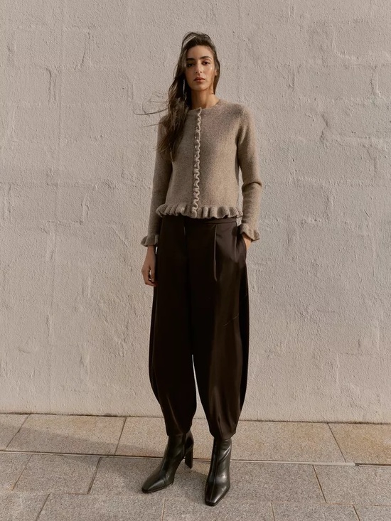 Zara Sweaters - Zara Gray Crewneck Button-Front Scallop Hem Cardigan